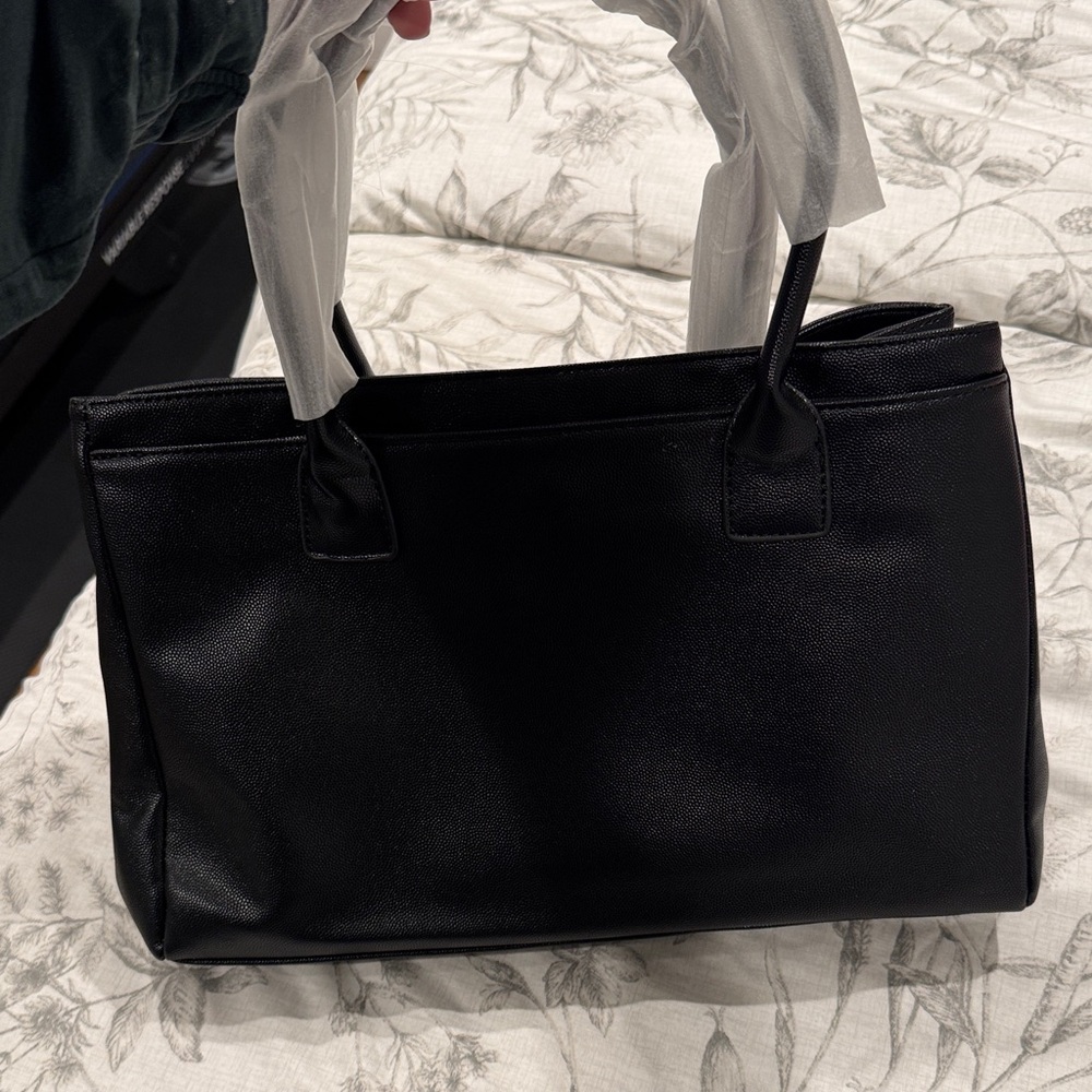 CHANEL style tote - Picture 4 of 6